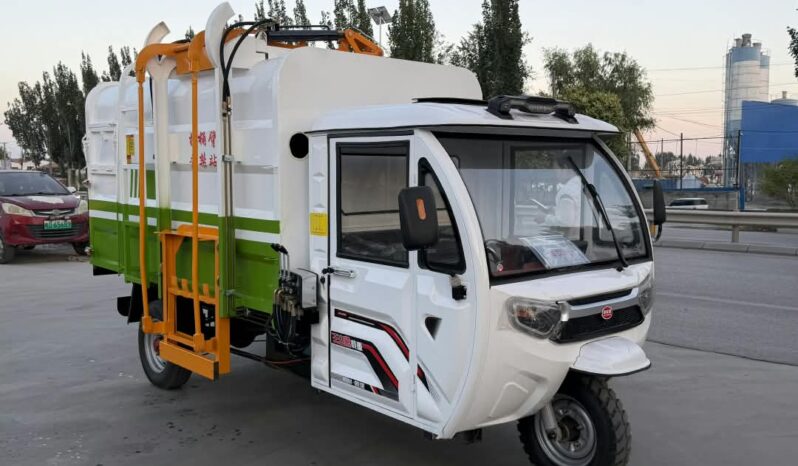 
								Sanitation Truck full									