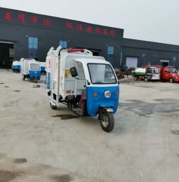 Tricycle sanitation truck7